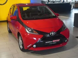 Rot Gebraucht 2016 Toyota Aygo Kleinwagen | 6.490 € (Guter Preis)