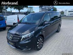 Grau Gebraucht 2024 Mercedes Vito Van / Kleinbus | 53.990 €