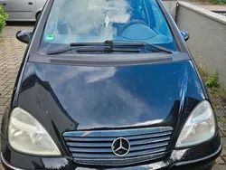 Schwarz Gebraucht 2002 Mercedes A160 Kleinwagen | 1.500 € (Fairer Preis)