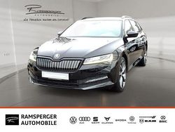 Schwarz (blackmagic perleffekt) Gebraucht 2022 Skoda Superb SportLine Kombi | 25.990 € (Fairer Preis)