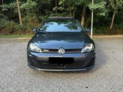 Grau Gebraucht 2016 VW Golf VII GTD Limousine | 16.700 € (Etwas zu teuer)