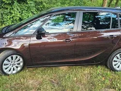 Braun Gebraucht 2017 Opel Zafira Tourer Edition Van / Kleinbus | 12.600 € (Fairer Preis)