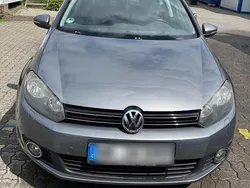 Grau Gebraucht 2009 VW Golf VI Limousine | 2.500 € (Etwas zu teuer)