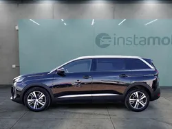 Schwarz Gebraucht 2023 Peugeot 5008 Allure Van / Kleinbus | 28.599 € (Fairer Preis)