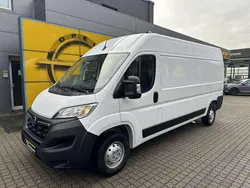 Casablancaweiß Gebraucht 2023 Opel Movano S Van | 32.900 € (Teuer)