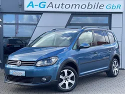Blau Gebraucht 2015 VW Touran Van / Kleinbus | 17.900 € (Fairer Preis)