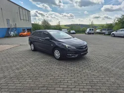 Schwarz Gebraucht 2020 Opel Astra Kombi | 10.500 € (Guter Preis)