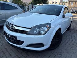 Weiß Gebraucht 2009 Opel Astra GTC Selection Coupé | 2.999 € (Fairer Preis)