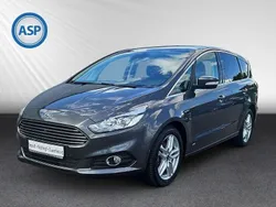 Grau (magneticgrau (metallic)) Gebraucht 2018 Ford S-MAX Titanium Van / Kleinbus | 22.990 € (Teuer)