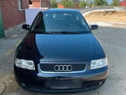 Blau Gebraucht 2001 Audi A3 | 4.500 €