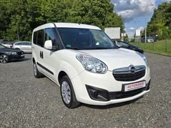 Weiß Gebraucht 2015 Opel Combo Edition Van / Kleinbus | 8.490 € (Fairer Preis)