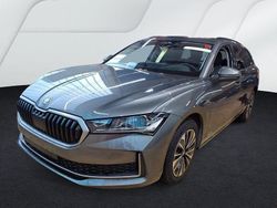 Graphitegrau metallic Gebraucht 2025 Skoda Superb Selection Kombi | 34.990 € (Superpreis)