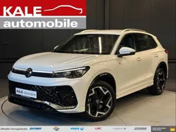 Weiß metallic (oryxweiß perlmutteffekt) Gebraucht 2024 VW Tiguan R-line SUV | 53.890 € (Teuer)