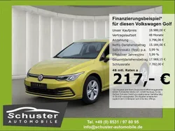 Gelb Gebraucht 2020 VW Golf VIII Life Limousine | 18.980 € (Guter Preis)