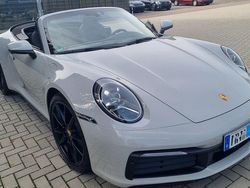 Grau Gebraucht 2023 Porsche 911 Carrera Cabriolet Cabrio | 126.000 € (Superpreis)