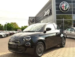 Schwarz Gebraucht 2022 Fiat 500e Icon Kleinwagen | 19.490 € (Fairer Preis)