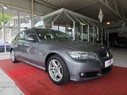 Grau Gebraucht 2011 BMW 318 Sport Line Limousine | 9.900 € (Teuer)
