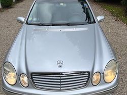 Silber Gebraucht 2002 Mercedes E280 Limousine | 7.900 €