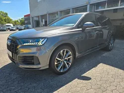 Grau Gebraucht 2020 Audi Q7 S-Line SUV | 42.890 € (Guter Preis)