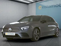 Grau Gebraucht 2021 Mercedes A250 Kleinwagen | 29.649 € (Fairer Preis)