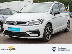 Weiß Gebraucht 2020 VW Touran Highline Van / Kleinbus | 29.950 € (Fairer Preis)