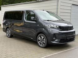 Titanium grau Neu 2025 Peugeot Traveller Premium Van / Kleinbus | 44.990 € (Fairer Preis)