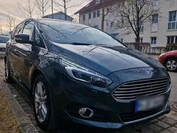 Grau Gebraucht 2016 Ford S-MAX S Van / Kleinbus | 16.499 € (Etwas zu teuer)
