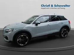 Pfeilgrau perleffekt Gebraucht 2024 Audi Q2 Advanced SUV | 31.306 € (Fairer Preis)
