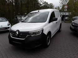 Weiß Gebraucht 2022 Renault Kangoo Van / Kleinbus | 24.900 € (Etwas zu teuer)