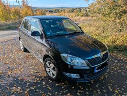 Schwarz Gebraucht 2014 Skoda Fabia Kleinwagen | 5.399 €