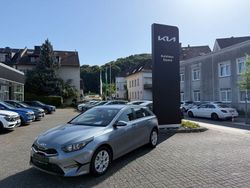 Silber Neu 2025 Kia Ceed Limousine | 24.990 € (Fairer Preis)
