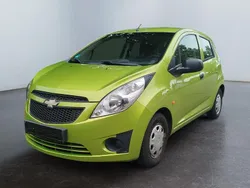 Grün Gebraucht 2011 Chevrolet Spark Kleinwagen | 2.990 € (Fairer Preis)