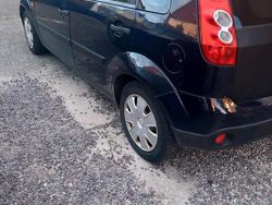 Blau Gebraucht 2006 Ford Fiesta Kleinwagen | 500 € (Superpreis)