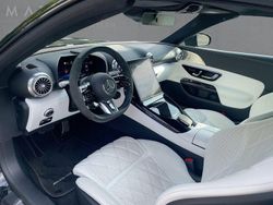 Schwarz Gebraucht 2024 Mercedes SL63 AMG AMG Cabrio | 142.042 € (Fairer Preis)