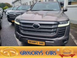 Gunmetal grey metallic Neu 2025 Toyota Land Cruiser Premium SUV | 166.457 €