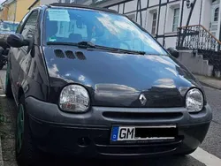 Schwarz Gebraucht 2003 Renault Twingo Kleinwagen | 1.500 € (Fairer Preis)