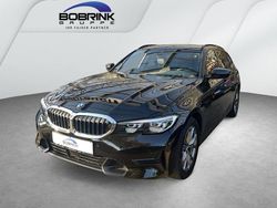 Schwarz Gebraucht 2022 BMW 318 Sport Line Kombi | 26.960 € (Guter Preis)