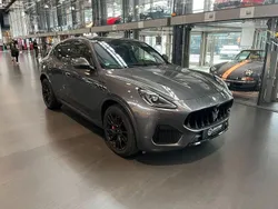 Grau Gebraucht 2024 Maserati Grecale SUV | 75.900 € (Fairer Preis)