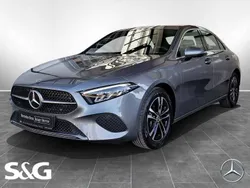 Grau Gebraucht 2024 Mercedes A180 Progressive Limousine | 28.950 € (Guter Preis)