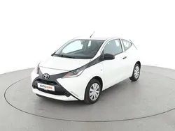 Weiß Gebraucht 2017 Toyota Aygo X-play Kleinwagen | 9.190 € (Fairer Preis)