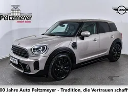 Grau Gebraucht 2021 Mini One Countryman Classic SUV | 22.985 € (Teuer)