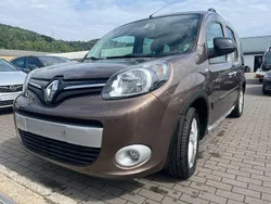 Braun Gebraucht 2016 Renault Kangoo Iconic Van / Kleinbus | 6.600 € (Guter Preis)