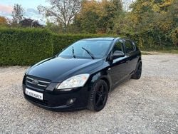 Schwarz Gebraucht 2008 Kia Ceed 2 Limousine | 2.490 €