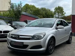 Silber Gebraucht 2006 Opel Astra GTC | 3.790 € (Etwas zu teuer)