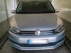 Silber Gebraucht 2020 VW Touran Van / Kleinbus | 20.500 € (Fairer Preis)