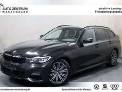 Black sapphire metallic Gebraucht 2020 BMW 330 M Sport Kombi | 29.950 € (Guter Preis)