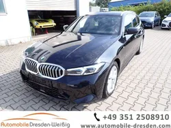 Schwarz black sapphire (metallic) Gebraucht 2023 BMW 330 M Sport Kombi | 37.980 € (Guter Preis)