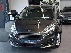 Grau Gebraucht 2020 Ford S-MAX Titanium Van / Kleinbus | 14.750 € (Superpreis)