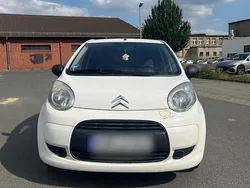 Weiß Gebraucht 2010 Citroën C1 Kleinwagen | 1.400 € (Guter Preis)
