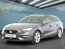 Grau Gebraucht 2024 Seat Leon ST FR Kombi | 26.449 € (Fairer Preis)
